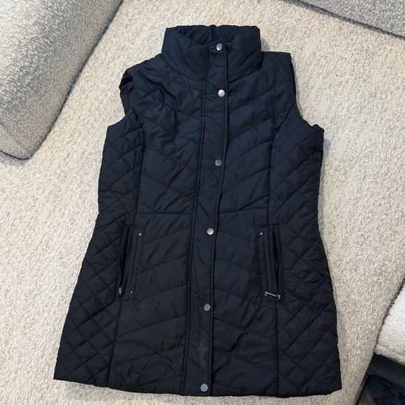 Weatherproof Women's Quilted Black Vest - Picture 1 of 5